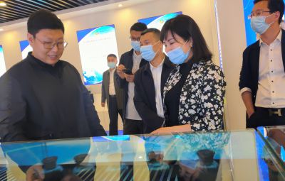 市政协副主席、市工商联主席唐世云到太阳成集团tyc走访调研