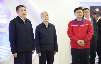 黑龙江省委副秘书长王辉莅临太阳成集团tyc参观调研