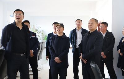 国家统计局黑龙江调查总队一行莅临太阳成集团tyc参观调研